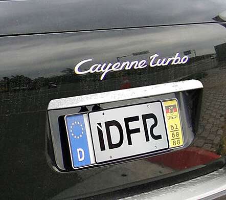 Chrome Trim Over Trunk Lid Number IDFR 1-PS131-09C Porsche Cayenne 2007-2010