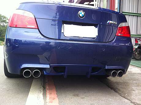 Paintable rear bumper diffuser for BMW E60 M5 Sedan 2006-2010