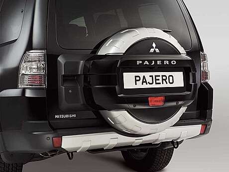 Spare wheel box M.PAJERO 4 IV 2006 - 2015 before last restyling (painted) M313863